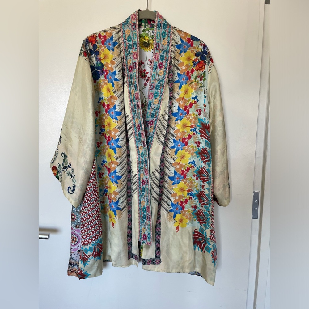 JOHNNY WAS Claret Reversible Silk Kimono with POCKETS! Silk! - Picture 4 of 17